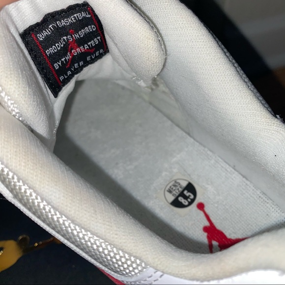 Nike Air Jordan 11 Retro Low Varsity Red (Cherry) 2016 Sneakers - Picture 7 of 8